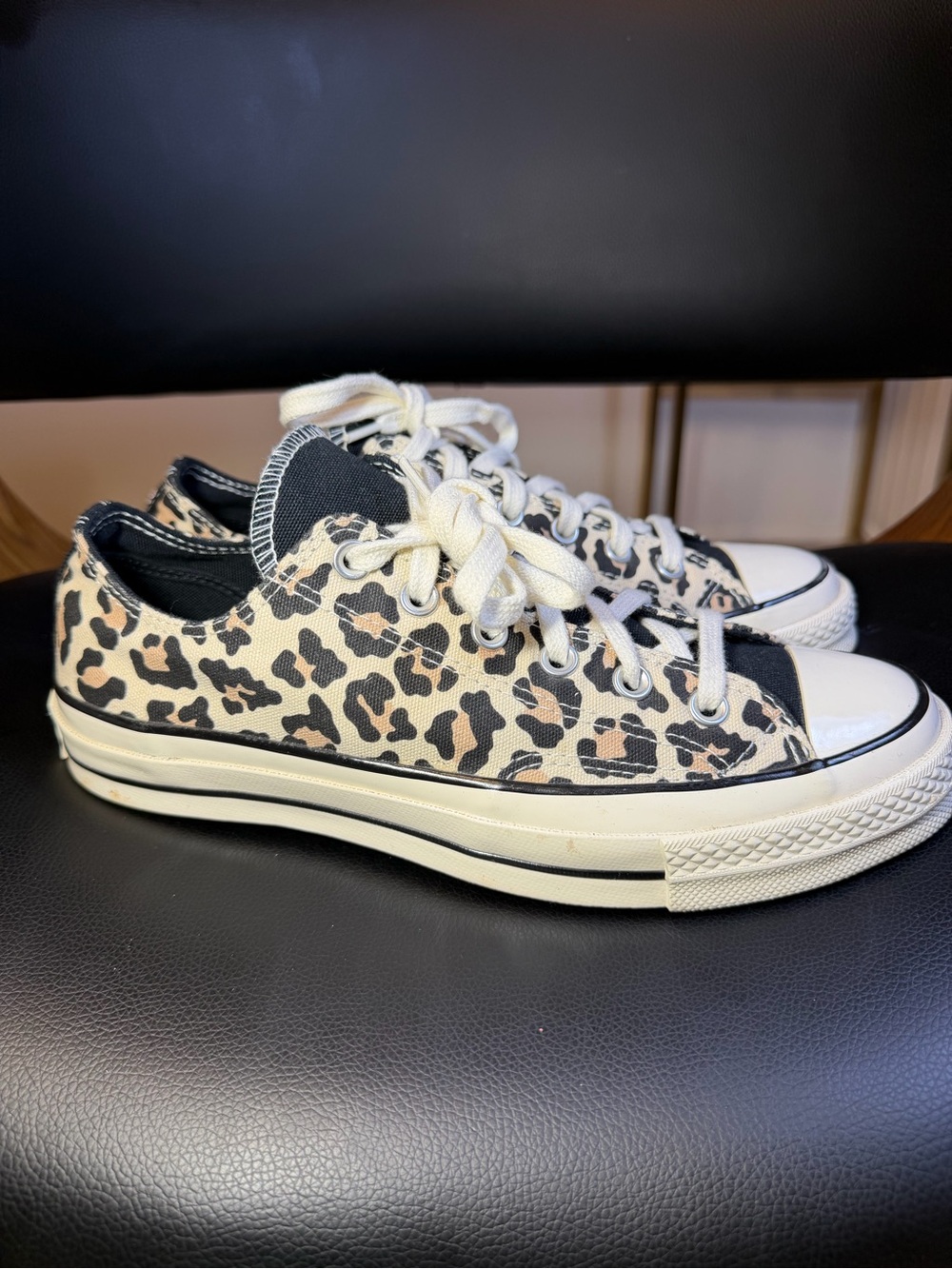 Converse Chuck 70 OX Leopard Glow-In-The-Dark Unisex Shoes Driftwood165505C Sz 9